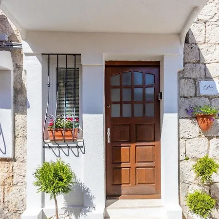Petra Heritage Apartment Split