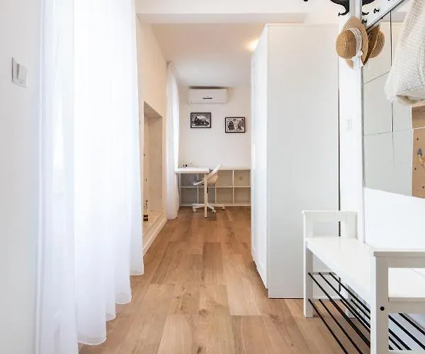 Petra Heritage * Split