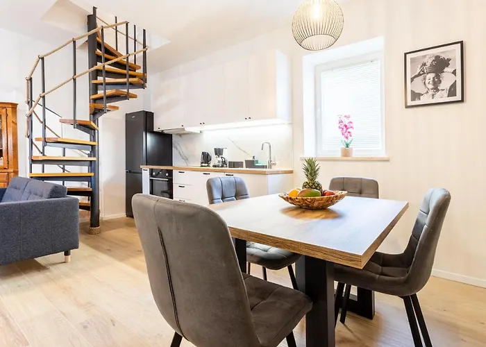 Petra Heritage * Split