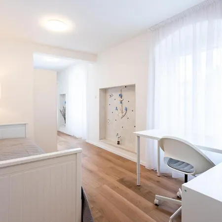 Petra Heritage Апартаменты Сплит