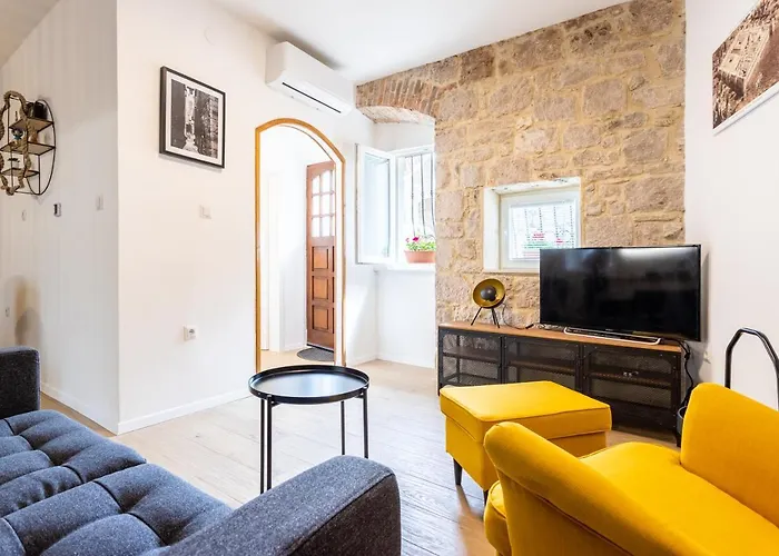 Petra Heritage * Split